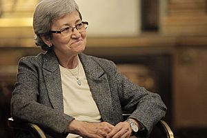 Carlota BUSTELO en "Las Constituyentes" de Oliva Acosta 01.jpg