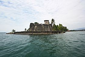 Castillo de San Felipe de Lara in Guatemala 01.jpg