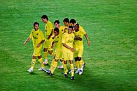 Archivo:El Vila-real celebrant un gol