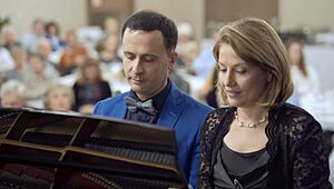 Archivo:Giorgi and Anna Latsos
