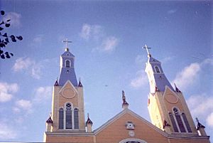Archivo:Iglesia de Castro-torres