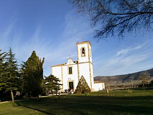 Archivo:Iglesia de la Concepción de Trescasas