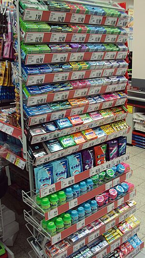 Archivo:Kaufland stojan žvýkaček