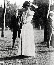 Margaret-abbott-gold-medal-1900-golf.jpg