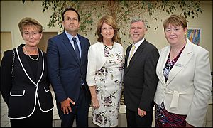 Archivo:Minister Varadkar and Joan Burton open AMA unit at Connolly Hospital, July2014