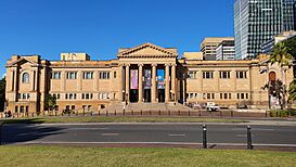 Public Library of New South Wales-Shakespeare Place view.jpg
