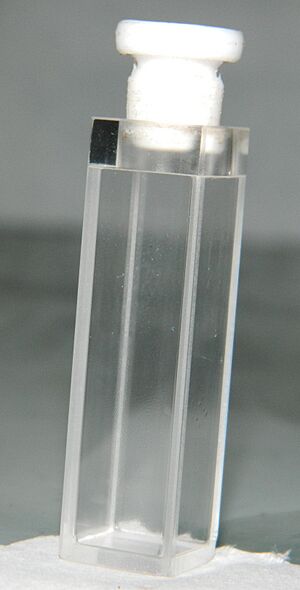 Archivo:Quartz Cuvette