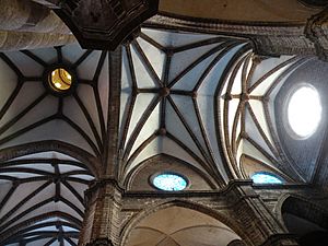 Archivo:Santuario de Guadalupe - nervios catedral