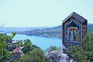 Archivo:Torreciudad Via Crucis