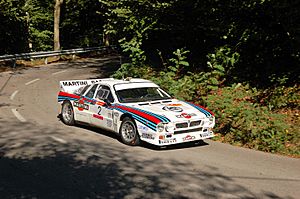 Archivo:Valter Ch. Jensen-Erik Pedersen (Lancia Rally 037) Rally Costa Brava 2013 - panoramio