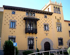Archivo:Villanueva de la Serena - La Casa de los Bolos 1