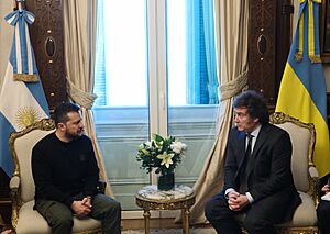 Archivo:Zelensky en la Casa Rosada 3