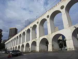 Archivo:2018 Rio de Janeiro - Arcos da Lapa