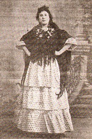 Archivo:Amparo Guillén como la gitana elbaile1889