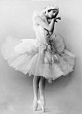 Archivo:Anna Pavlova as the Dying Swan