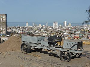 Archivo:Antiguo camión marca White, en Iquique, Chile