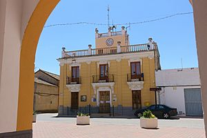 Archivo:Ayuntamiento de San Bartolomé de las Abiertas