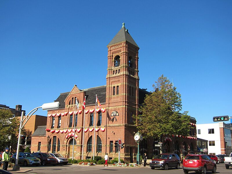 Charlottetown City Hall (15521113450)