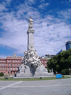 Archivo:Colombus Monument Buenos Aires