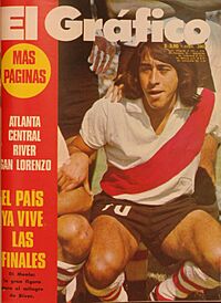 Di Meola (River) - El Gráfico 2828.jpg