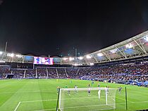 Estadi Ciutat de València - nocturna.jpg