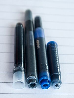 Archivo:Fountain pen ink cartridges