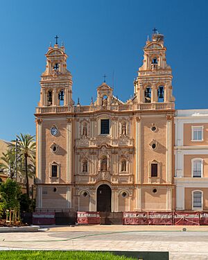 Archivo:Huelva Cathedral 2024 - West Façade