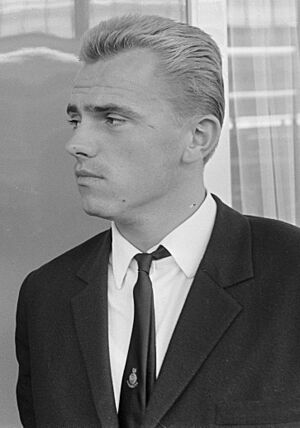 Archivo:Kálmán Mészöly cropped