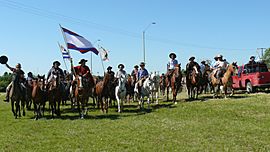 Archivo:La Redota en Paysandú por Actividades del Bicentenario Uruguay