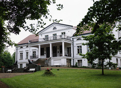 Laukko manor house 1996 (JOKASEK3B03M-7).tif