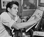 Archivo:Leonard Bernstein NYWTS 1955
