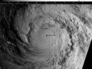 Archivo:Linda Sep-12-1997 1416 GMT Visible NOAA-12