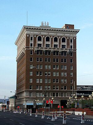 Archivo:Luhrs Building