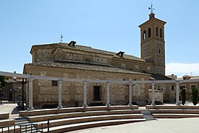 Archivo:Magán, Iglesia de Santa Marina