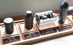 Archivo:Munitions at Fort McAllister, GA, US
