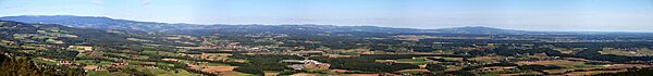 Archivo:Nordoststeiermark Panorama