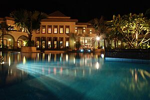 Archivo:Papago International Resort at Hualien, Taiwan (3980964736)