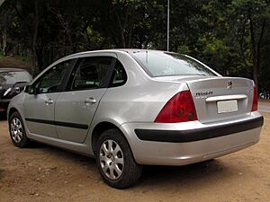 Archivo:Peugeot 307 1.6 X-Line Sedan 2007 (14661108289)