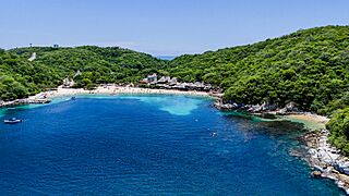 Playa La Entrega, Huatulco.jpg