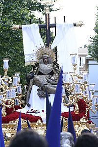 Archivo:SemanaSantaSevillaElBaratillo