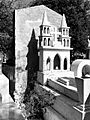 Sombras en el cementerio