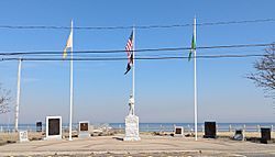 Union Beach, NJ war memorial.jpg