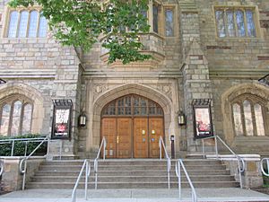 Archivo:University Theatre, Yale School of Drama, New Haven CT