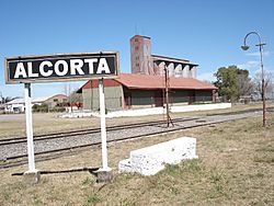 Alcorta train station, Santa Fe, Argentina.jpg