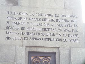 Archivo:Arenga de Prat grabado en su monumento