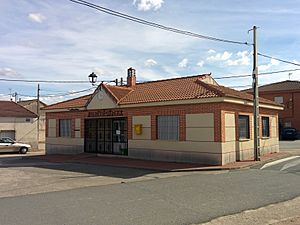Archivo:Ayuntamiento de San Esteban de Zapardiel