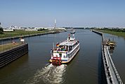 Bij Tiel, het Amsterdam-Rijnkanaal IMG 3472 2018-05-20 11.13