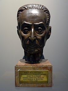 Busto de bronce de Jesús Carballo García (1874-1961).jpg