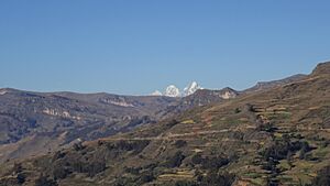 Archivo:Cordillera Huayhuash 09306