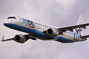 Archivo:Embraer 195 - RIAT 2011 (6170184857)